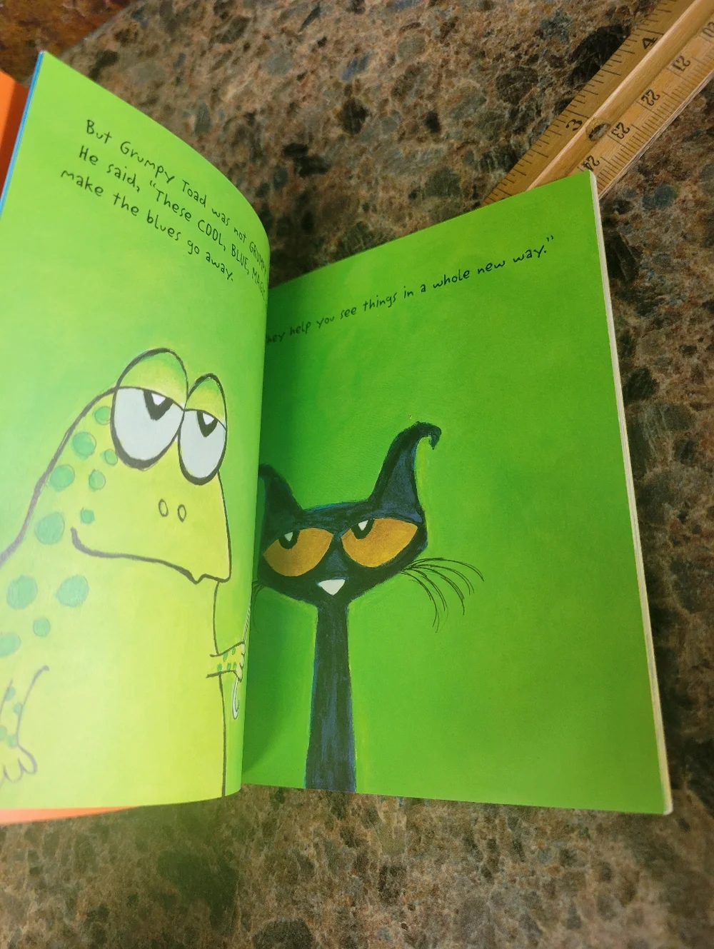 Pete the Cat and his magic sunglasses Happy Meal book‎ New